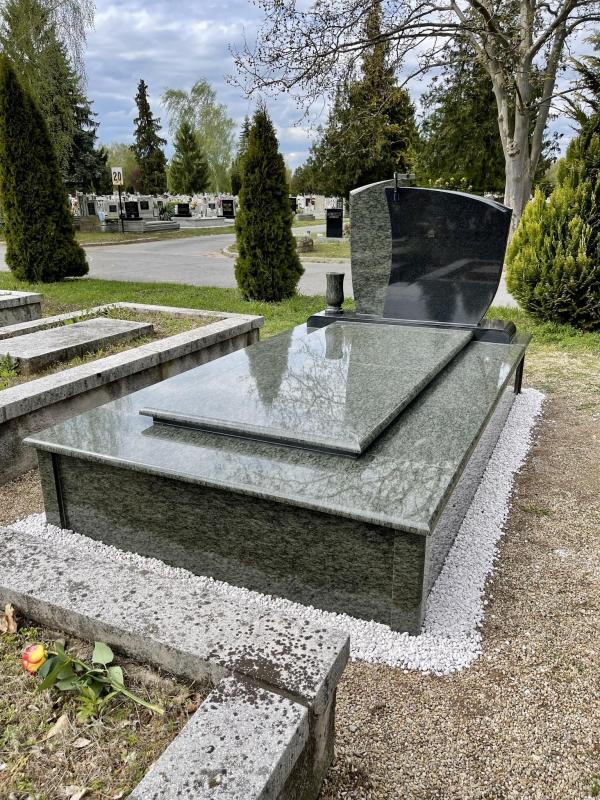 Mennyibe kerül egy sírkő? – Sírkő árak és a választást befolyásoló tényezők
